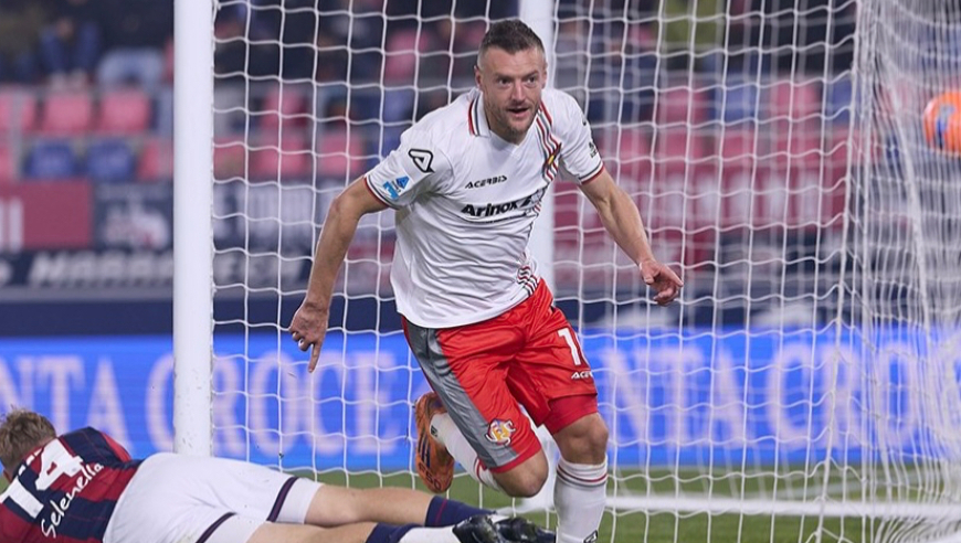 越来越妖！38岁瓦尔迪意甲梅开二度：机敏反越位+门前神走位破门