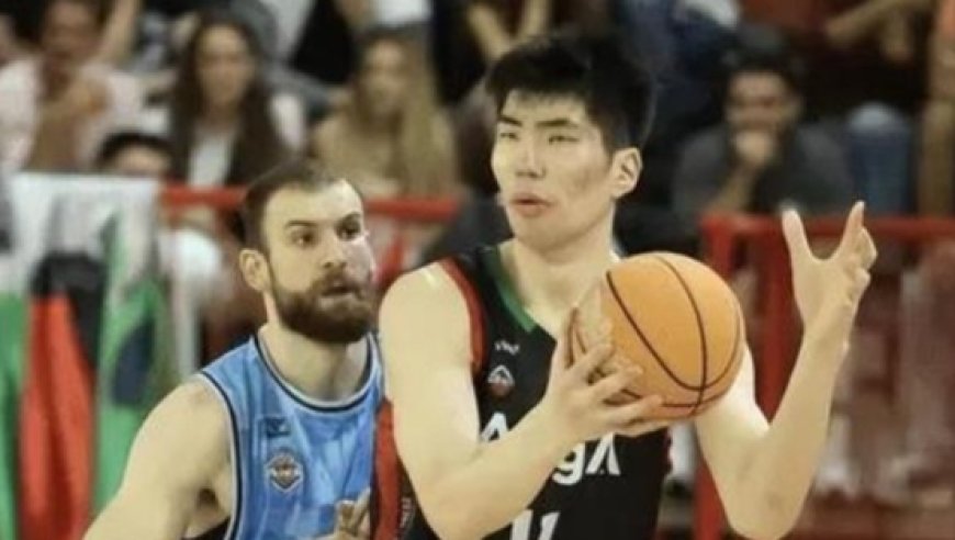 余嘉豪又要回国，他才刚走几天？当年姚明就是这么被用废的