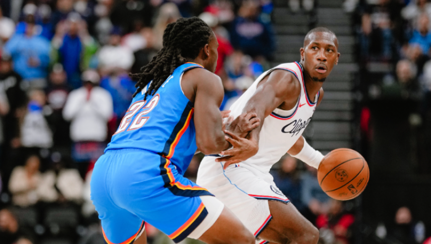 雷霆8连胜！哈登25+6独木难支，亚历山大30+12历史第三，保罗0分