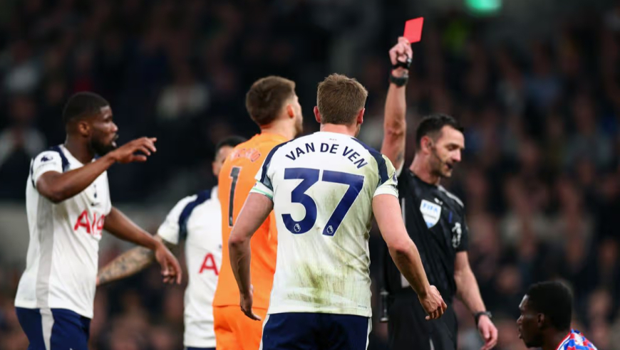 直奔降级区！十人热刺1-3水晶宫集锦：范德芬送红点