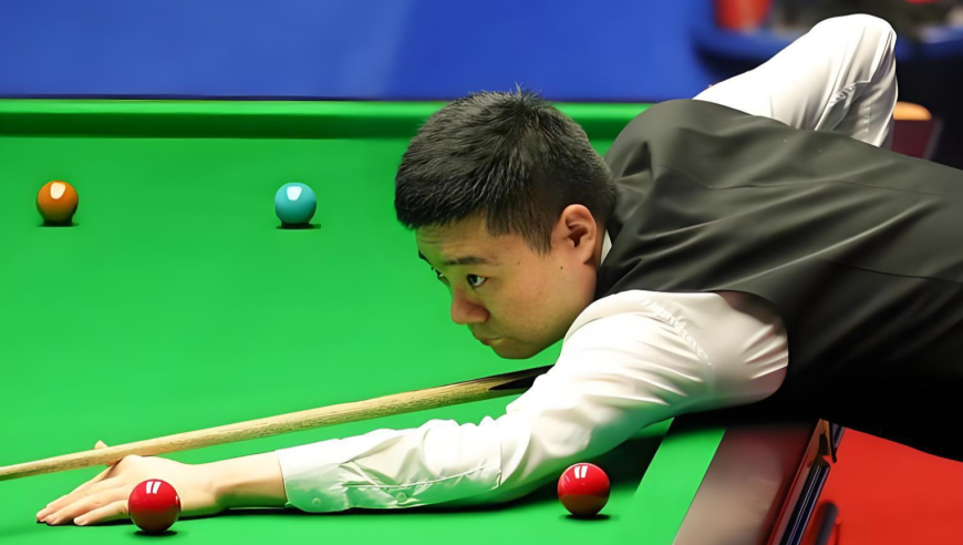 体坛记忆｜防守大师对决！丁俊晖连做五杆斯诺克，塞尔比当场摔杆暴走