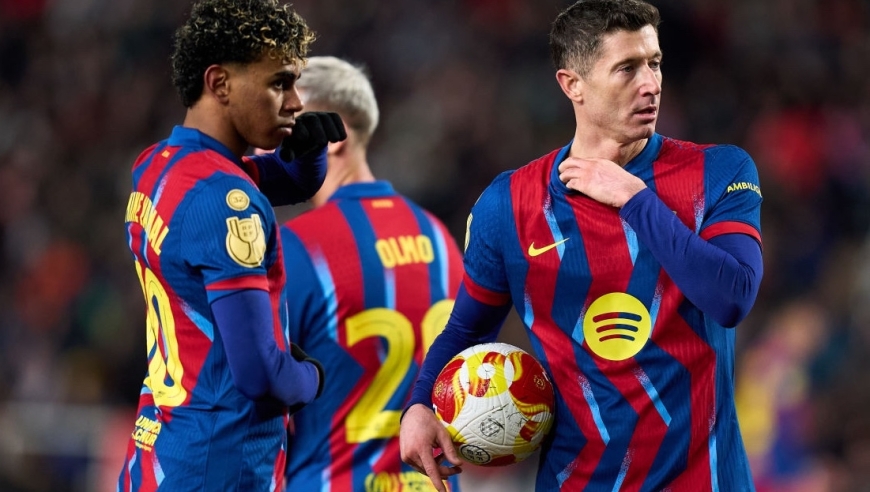 巴萨抽象防线！领先不到三分钟遭对手闪电扳平，漏人被打空门