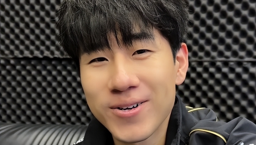 Gala又五杀啦！解说直呼像喝水一样简单，赛后采访说出五杀心情