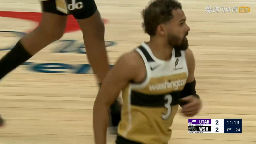 奇才生涯第一分！特雷杨右侧上篮得手 超强突破能力依旧全明星