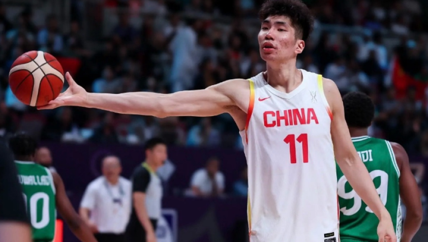 留洋大爆发！余嘉豪11中9轰27+12创纪录 将回归男篮战世预赛