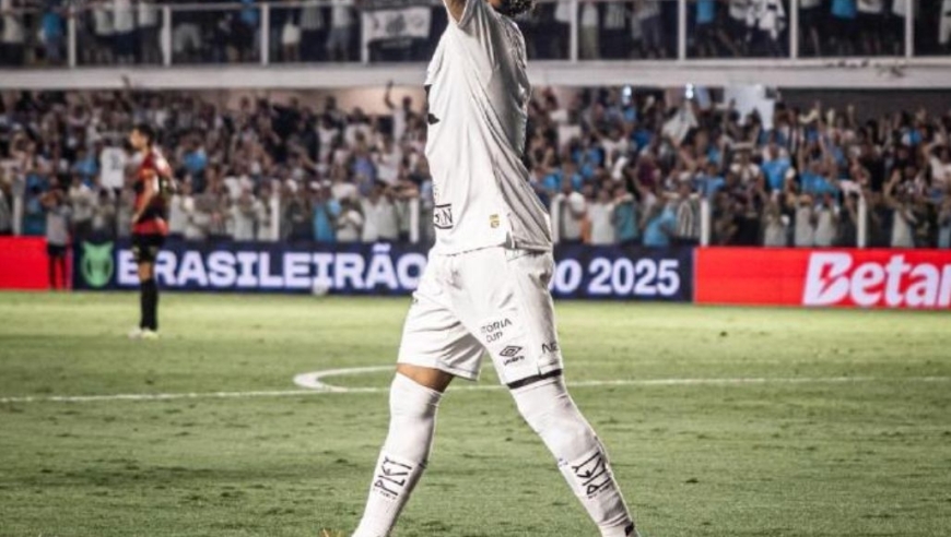 2场2球1助！33岁内马尔翩翩起舞：膝盖缠冰袋拼杀 桑托斯救命3-0