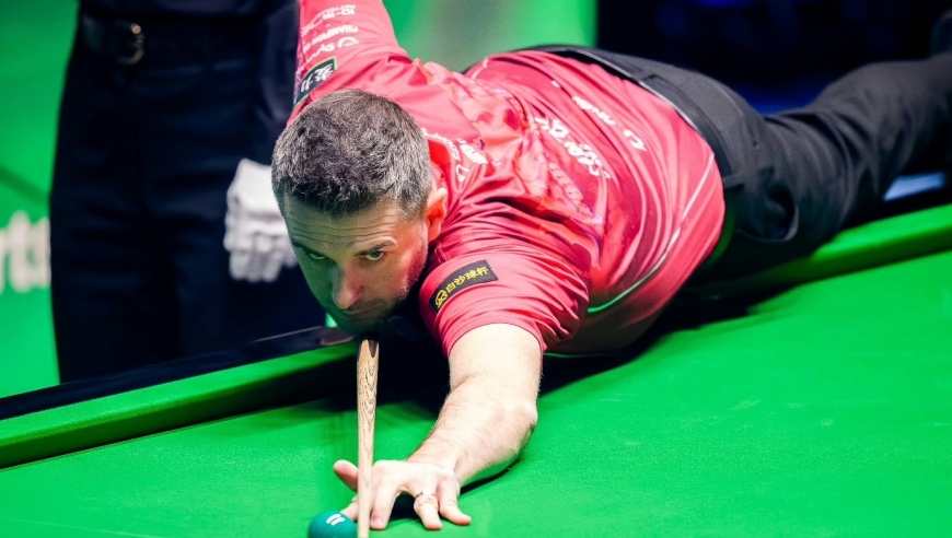 冠军时刻！塞尔比三连破百10-5特鲁姆普，首次问鼎冠中冠！