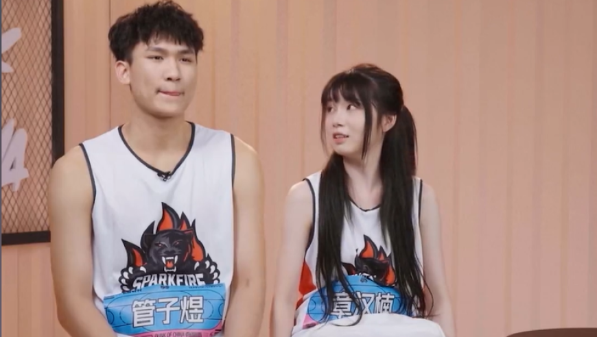 他还没打CBA就打上NBA，女友是大网红，天才少年真是令人羡慕
