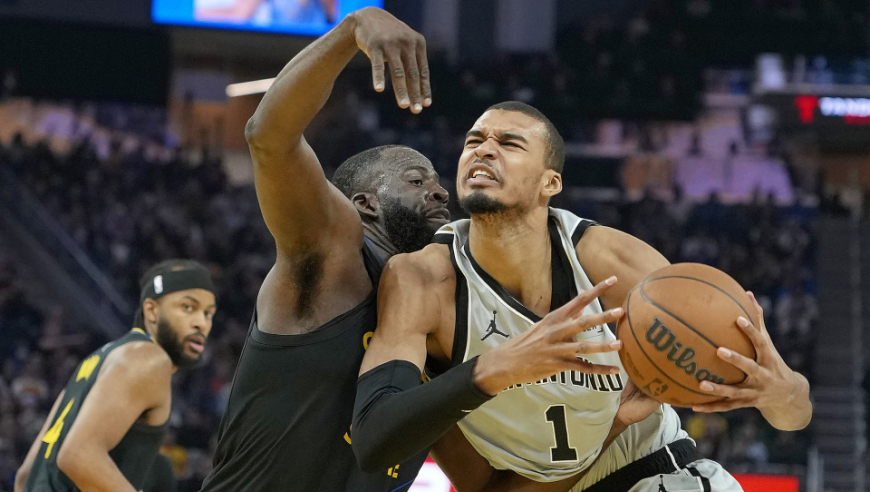 马刺擒勇士6连胜！文班26+9导演16分大逆转 追梦空砍17+12+8