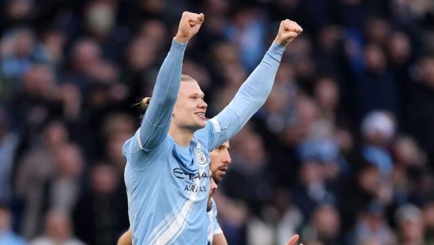 3-0！哈兰德独造3球，一战超越C罗，曼城豪取7连胜，英超榜首易主