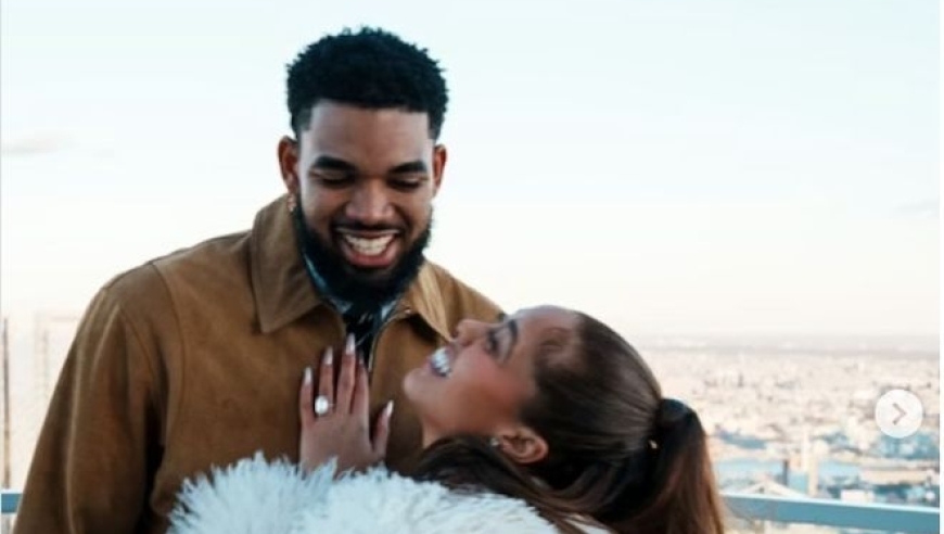 唐斯向伍兹求婚成功！未婚妻秀大钻戒 两人相恋5年终成眷属