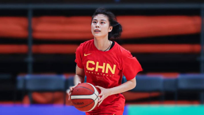 22-6！王思雨连拿12分 率队打出一波22-6领先到21分