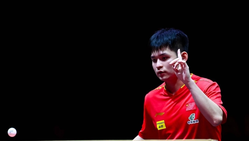 3年心魔，一朝粉碎！林诗栋征服苦主张本智和，赛后一幕看哭全场