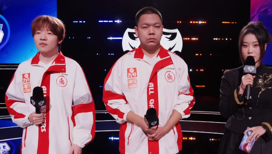 &ldquo;染详我是S组打野&rdquo;引热议！请神梦泪韩信成功，当年他才9岁