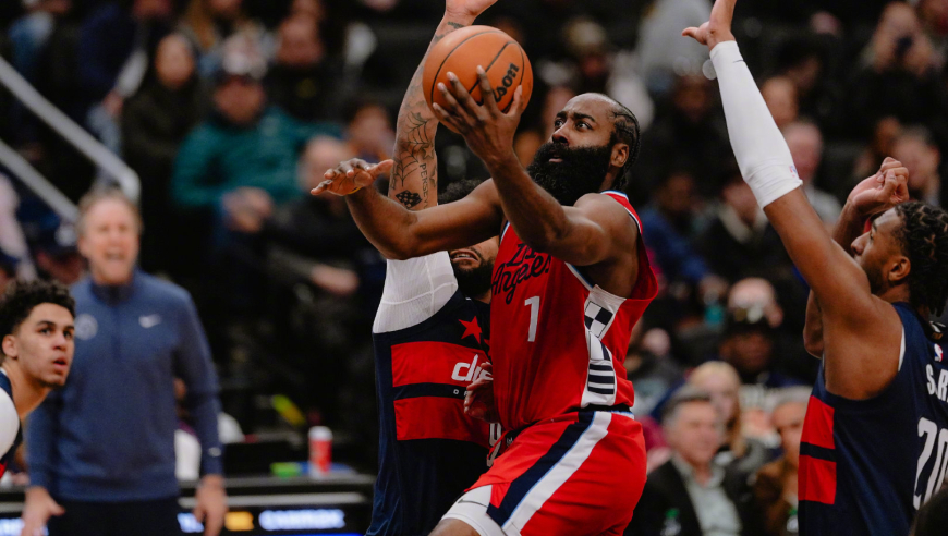 快船豪取6连胜！小卡伤缺逼出哈登杀手锏 狂轰36分7板9助梦回巅峰