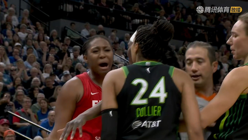 女篮也激情！WNBA总裁杯决赛 科利尔不满波士顿进攻动作引冲突