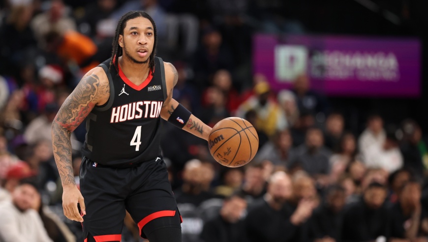 9分7板4助1帽0失误，火箭奇兵立大功！在场净胜14分作用超谢泼德