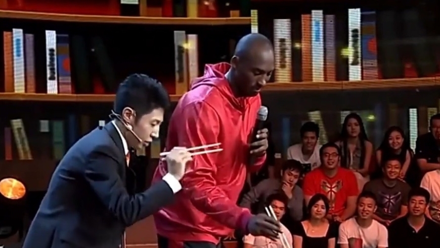 盘点科比的那些暖心瞬间，喜欢他不仅仅只是因为篮球