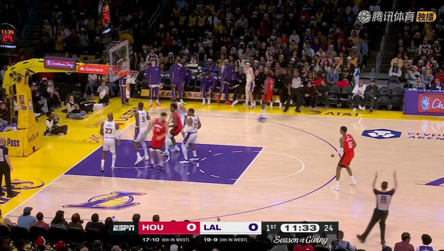 下饭对决！杜兰特开局连续打铁还送失误 东契奇玩花活直接连续失误