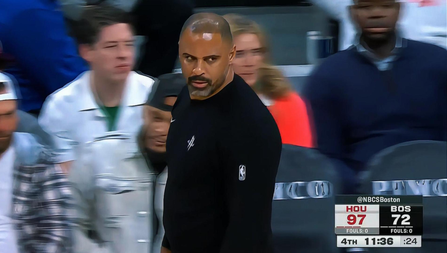 这是多大仇？凯尔特人换下主力投降 火箭依然主力轰出14-3攻击波