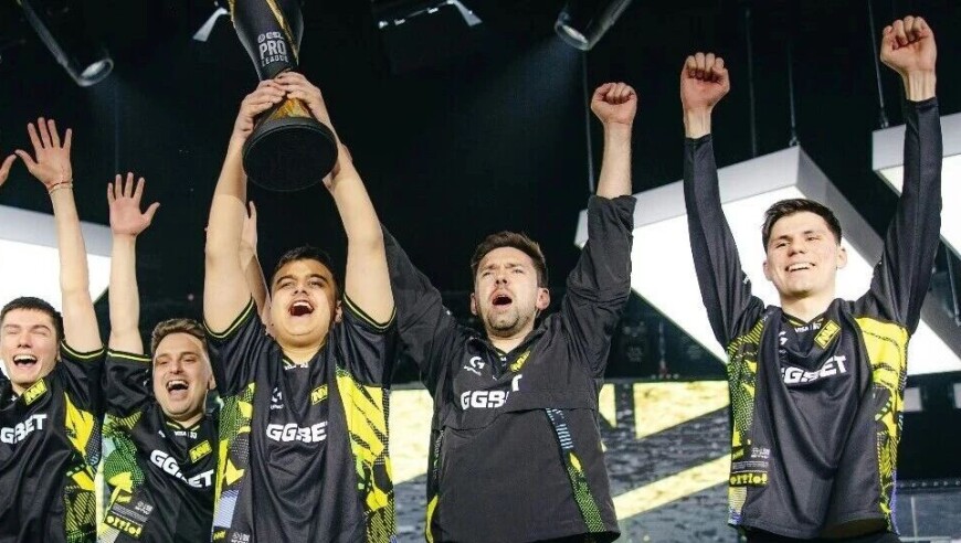 NAVI斩获2026年首冠！加入大满贯第六季争夺战；FaZe将下放教练NEO？