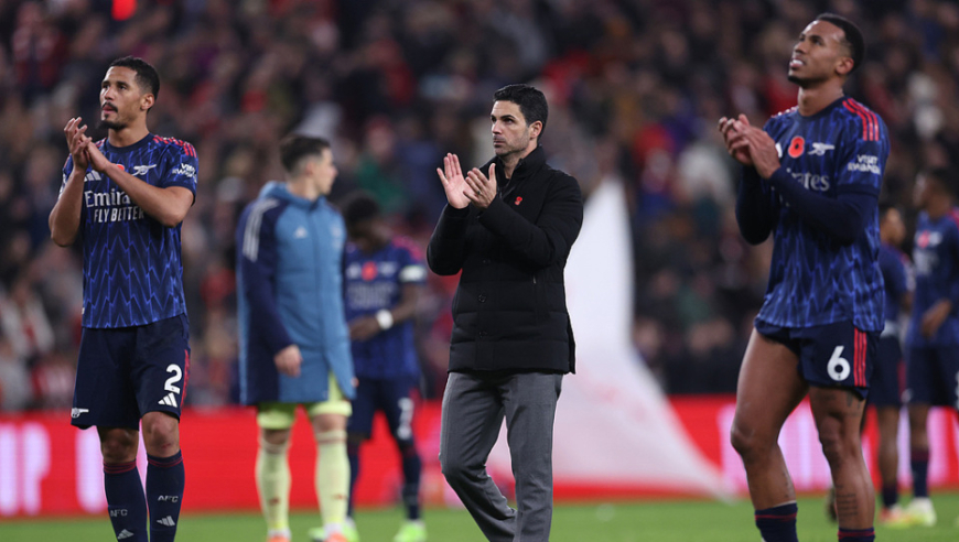 英超一夜变天！阿森纳翻车仍6分领跑，蓝军升第2，黑马进前4+曼联第8