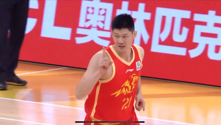 最后24.5秒！浙江广厦放弃进攻，请注意杨鸣，现实给辽宁上了一课