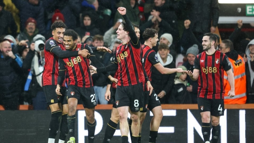 5轮不胜！英超：利物浦遭读秒绝杀2-3伯恩茅斯 索博传射难救主