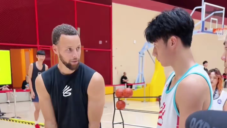 库里投篮到底适不适合普通人学习 一段式投篮就是适合普通人的投篮方式