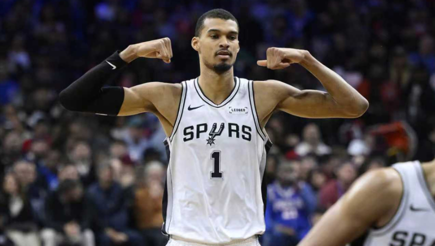 文班亚马三节10+8+6率队狂胜集锦：6记遮天大帽 360度华尔兹背扣