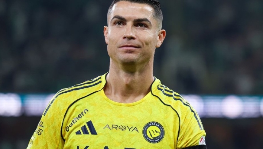 C罗极度无语摇头！回看门将逆天失误丢球，胜利1-2联赛三轮不胜