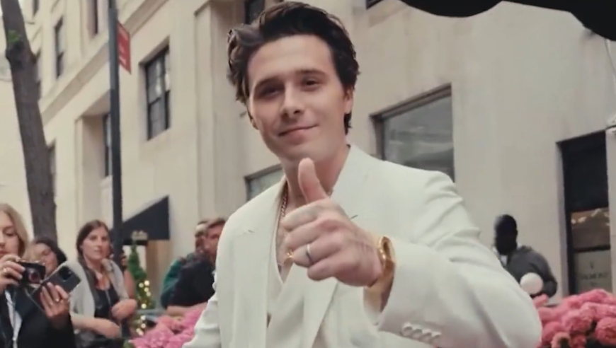 贝克汉姆一家这个年过不安稳，大儿子布鲁克林，突然在圣诞节前闹决裂