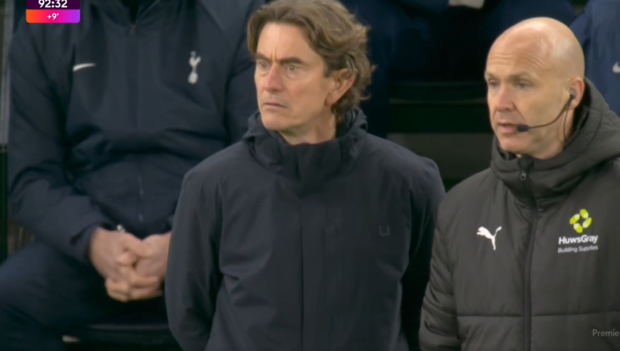 主帅看傻了！回看热刺单场两红瞬间：恶意踩人跟腱+罗梅罗报复性踢人