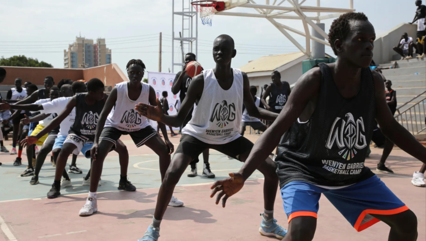 南苏丹遍地&ldquo;文班亚马&rdquo;！随便挑5个来野球场，对面得分上双都难