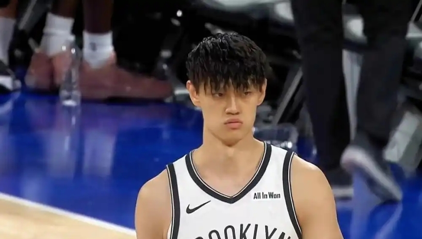 一场NBA中国赛，击碎了球迷们关于曾凡博的所有幻想