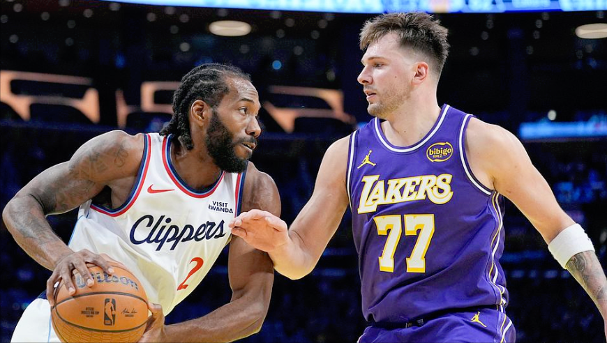 东契奇43分屠快船！哈登29+9拼到腿软，小卡提前下场太扎心