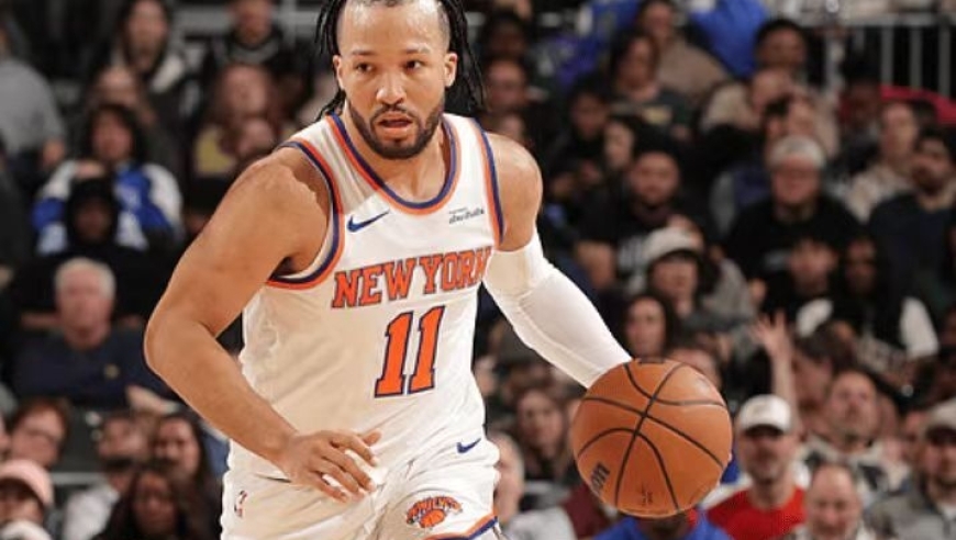 亚历山大26+8完爆布伦森16分！唐斯8投砍17+17没球权，尼克斯惜败