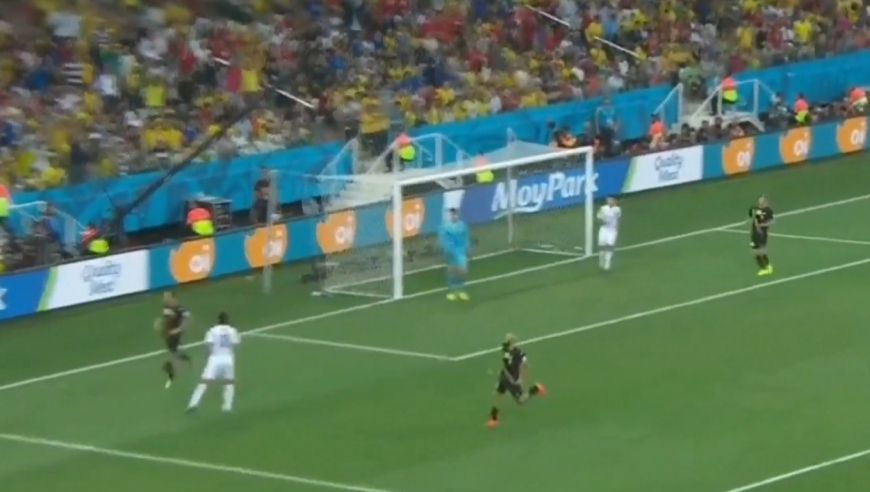 体坛记忆｜2014世界杯小组赛韩国vs比利时，孙兴慜吊射被横梁无情拒绝