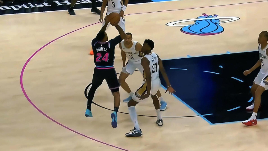 快船真该留住他！热火鲍威尔vs鹈鹕34分集锦：命中9记三分超神了