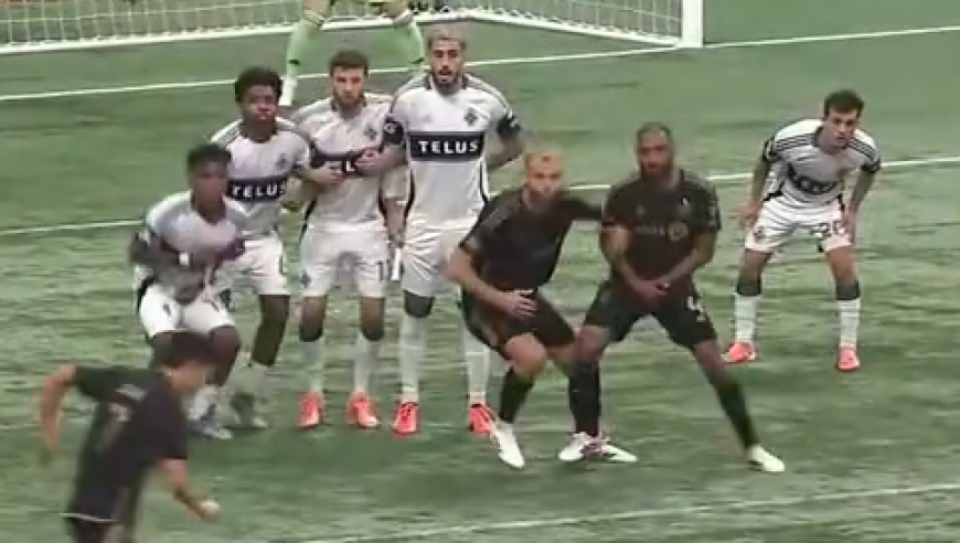 一周五佳球：C罗惊天倒钩领衔，孙哥补时任意球绝平