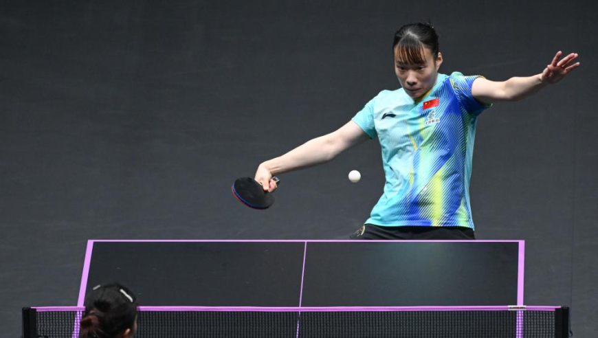 顶住压力！石洵瑶遭张本美和疯狂反扑 关键球发力有惊无险扳平大比分