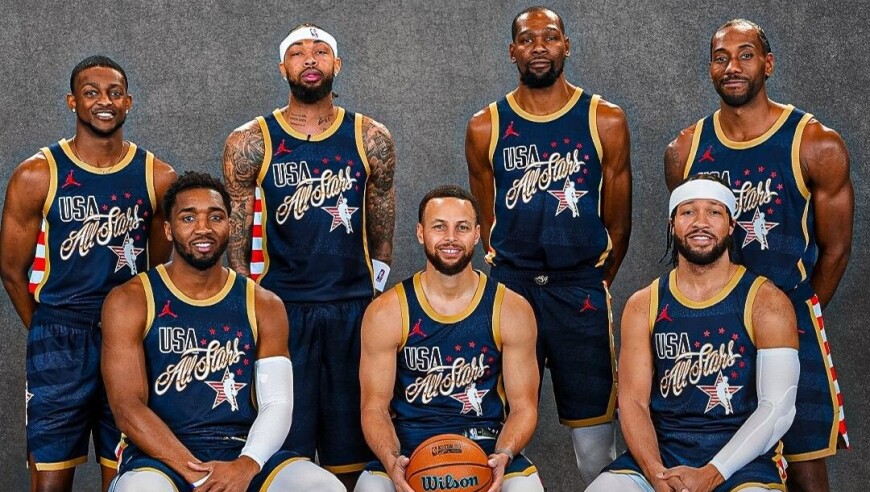 NBA全明星正赛各队定妆照：库里、布克和文班亚马占据C位