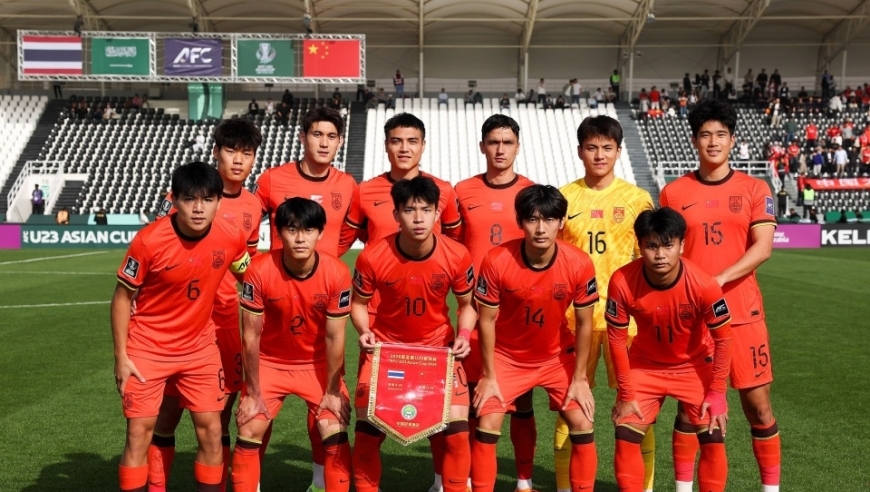 安东尼奥罕见大轮换！媒体人热议：首发田忌赛马，关键是防线稳定