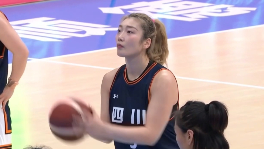 勒布朗梦！李梦vs山西全场21分集锦：11投9中79秒连砍9分