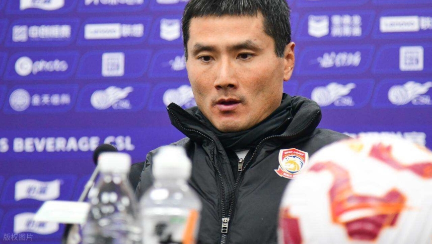 喜讯！邵佳一意外成国足新帅黑马，媒体称他已进入最后二选一阶段