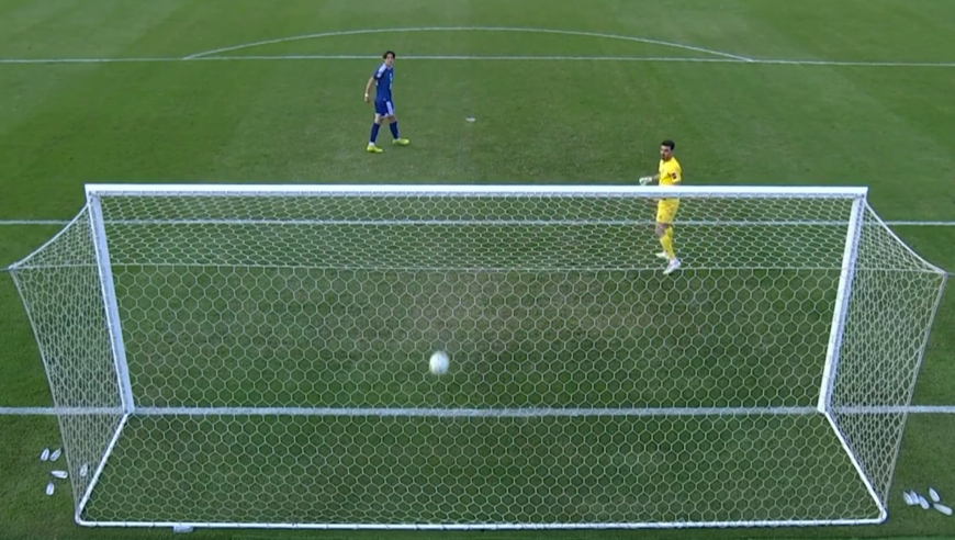 大写的尴尬！约旦U23门将扑出点球只顾庆祝，皮球落地弹入网窝