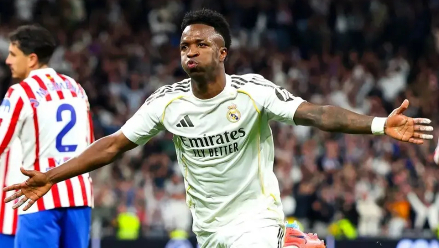 西甲焦点战：十人皇马3-2马竞 维尼修斯双响 巴尔韦德破门+染红