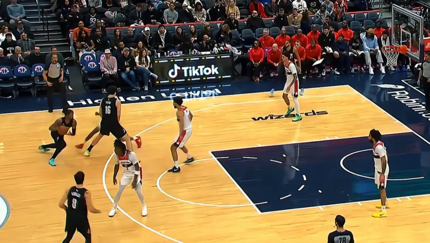 杨瀚森首节vs奇才全过程：无得分但收获篮板+护筐成功做出贡献