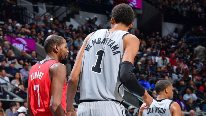 马刺险胜火箭最后3分钟：KD＆申京连送5次致命失误 文班关键4分带队逆转