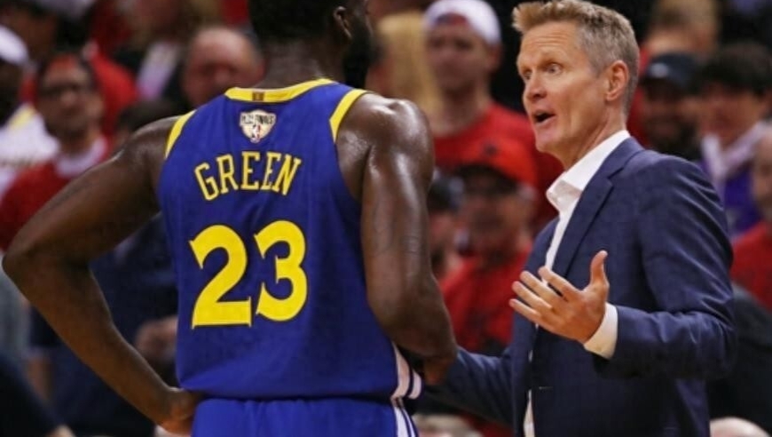 内讧专业户？一拳打走未来，一句话骂走夺冠核心，如今矛头直指主帅！